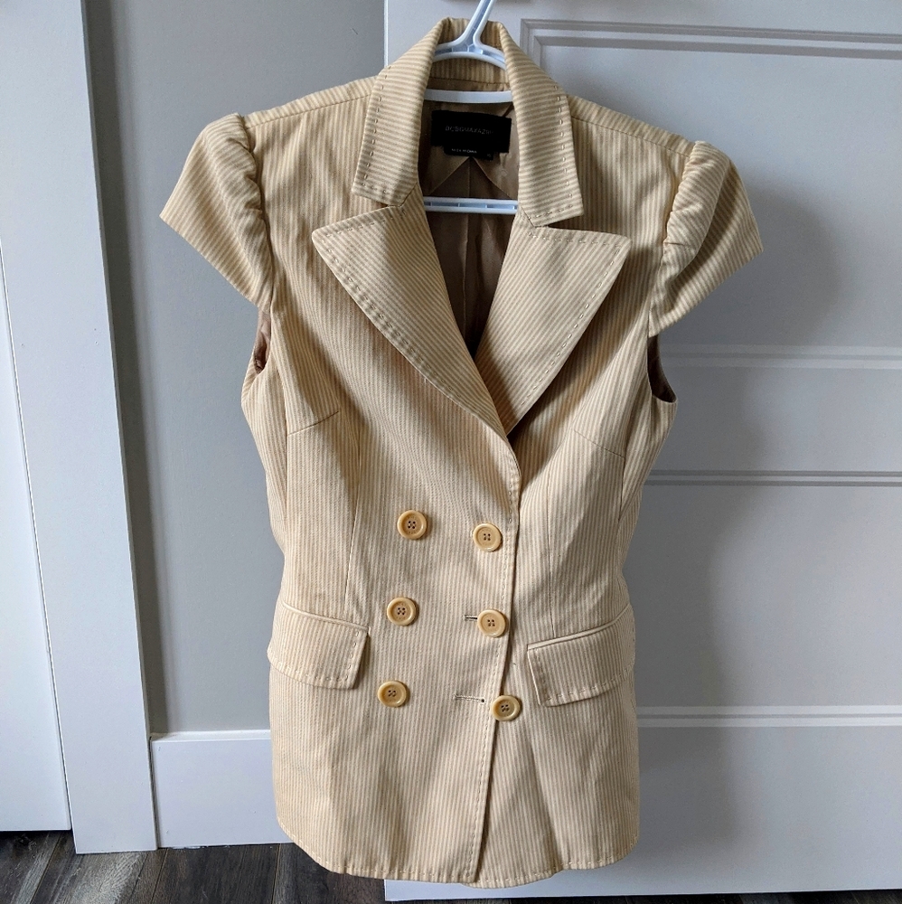 BCBG MAX AZRIA Short Puff Sleeve, Tailored Blazer